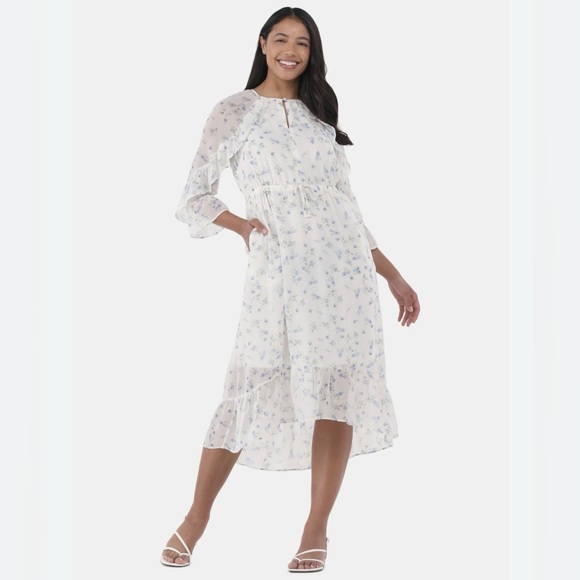 Time and Tru Dresses & Skirts - Time and Tru White Floral Dress